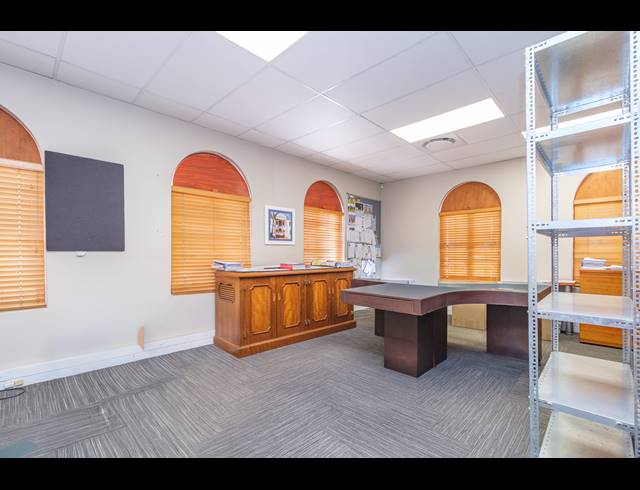 440M² BUILDING FOR SALE IN BLACKHEATH